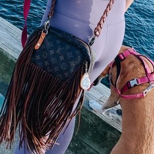 VINTAGE BOHO BAGS Louis Vuitton crossbody
